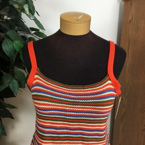 So XXL multi Color sweater tank - Picture 14 of 15